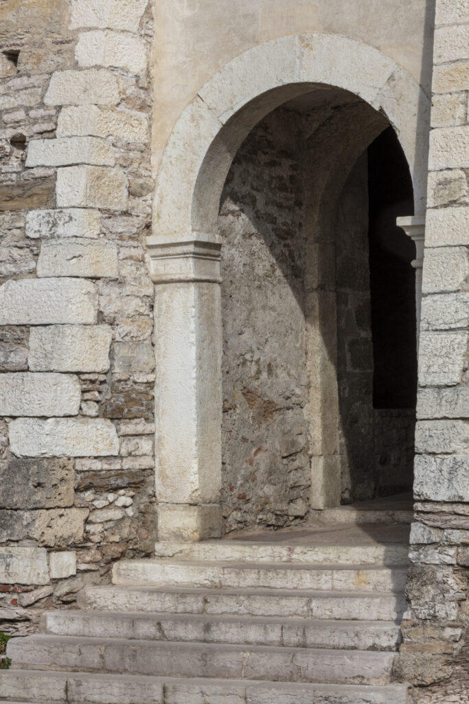 Porta Pusterla